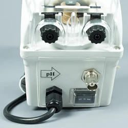 Clorador salino CTX E-Series 25 gr con regulador de pH CTX E-Series
