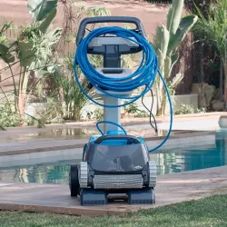 Pulitore automatico per piscine Dolphin E50i