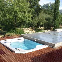 Cubierta extraplana para piscina modelo 8 de 12 x 6 motorizada