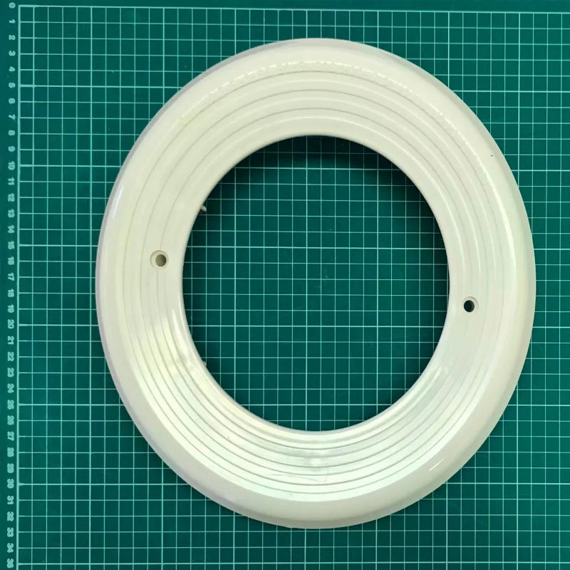 Aro embellecedor proyector con tornillos